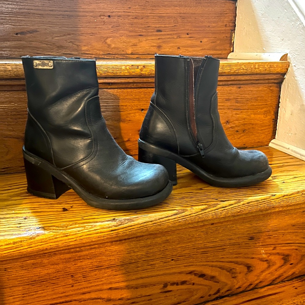 Destroy ankle boots zipper black leather Y2K 90s